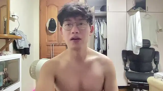 Passionatetwink2 online show from 29, 11, 2025