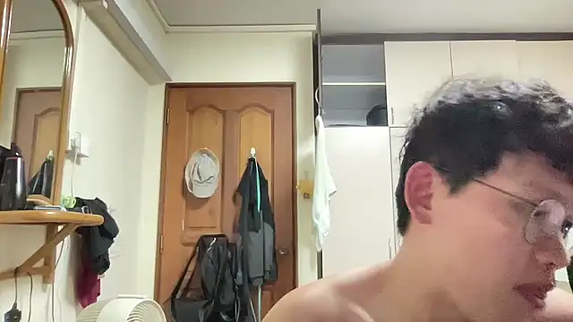 Passionatetwink2 online show from 25, 9, 2025