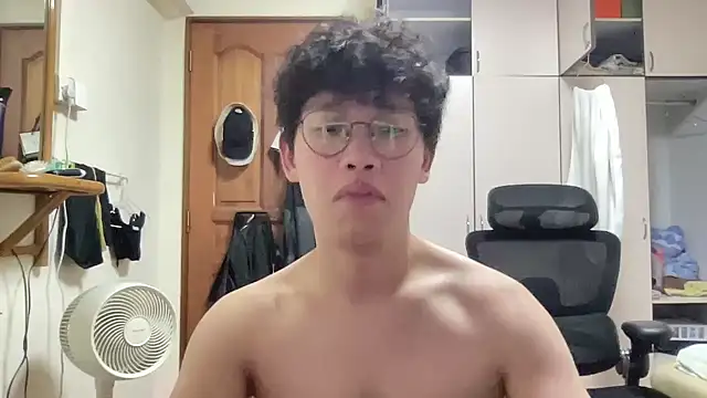 Passionatetwink2 online show from 6, 11, 2025