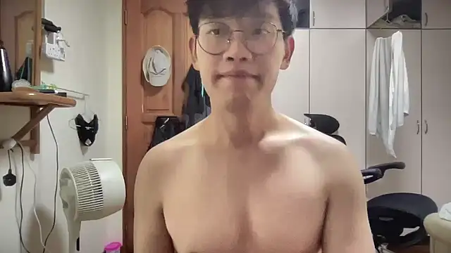 Passionatetwink2 online show from 9, 10, 2025