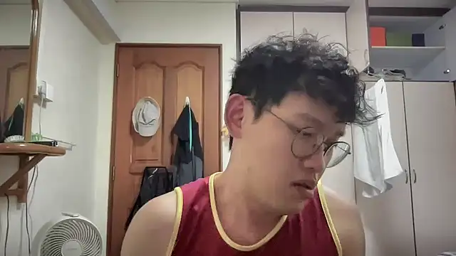 Passionatetwink2 online show from 17, 9, 2025