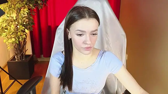 E l i z e  online show from 8, 10, 2025