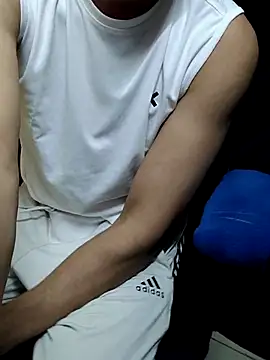 Snapshot of chocolate_alone chatting on 21, 10, 2025 chocolate alone online show from 21, 10, 2025