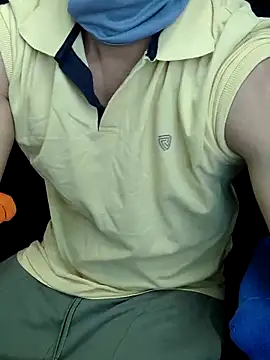 Snapshot of chocolate_alone chatting on 29, 10, 2025 chocolate alone online show from 29, 10, 2025