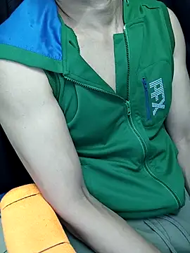 Snapshot of chocolate_alone chatting on 28, 10, 2025 chocolate alone online show from 28, 10, 2025