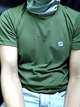 Snapshot of chocolate_alone chatting on 8, 11, 2025 chocolate alone online show from 8, 11, 2025