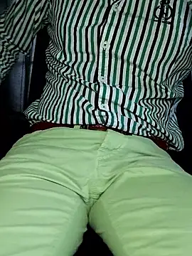 Snapshot of chocolate_alone chatting on 24, 9, 2025 chocolate alone online show from 24, 9, 2025