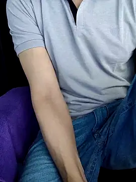 Snapshot of chocolate_alone chatting on 30, 10, 2025 chocolate alone online show from 30, 10, 2025