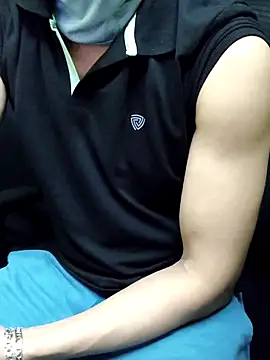 Snapshot of chocolate_alone chatting on 7, 11, 2025 chocolate alone online show from 7, 11, 2025