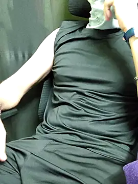 Snapshot of chocolate_alone chatting on 3, 10, 2025 chocolate alone online show from 3, 10, 2025