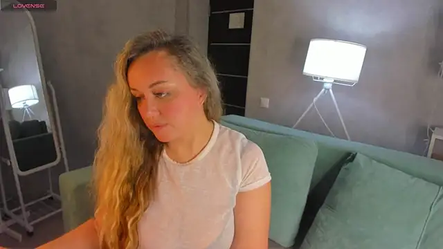 Snapshot of Sky_Kuper chatting on 27, 6, 2026 Sky Kuper online show from 27, 6, 2026