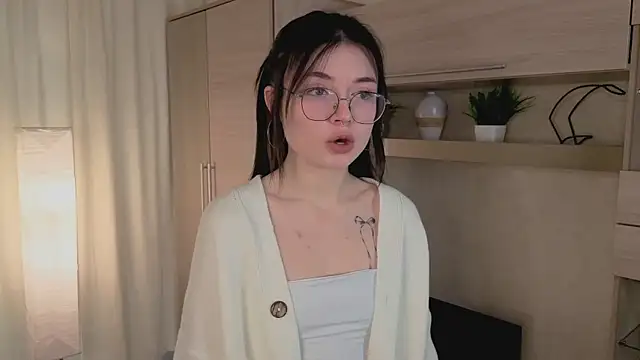 Susan Gardner online show from 19, 11, 2025