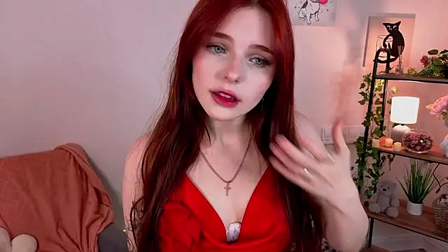 AnnieKim  online show from 19, 11, 2025