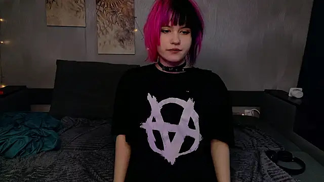 KikiMoor online show from 24, 9, 2025