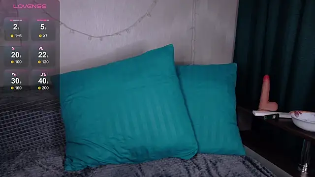 KikiMoor online show from 14, 9, 2025