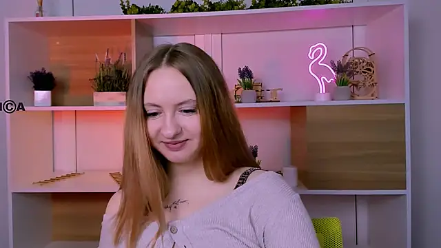 mila glow1 online show from 11, 11, 2025