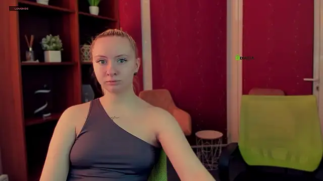 mila glow1 online show from 3, 2, 2026