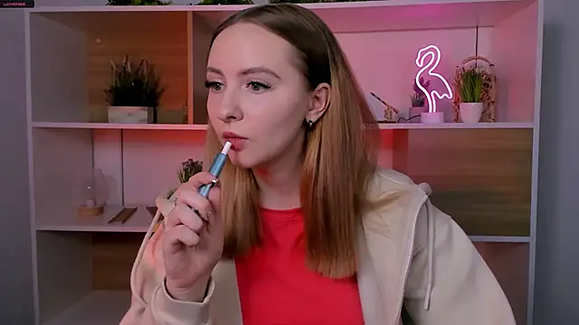 mila glow1 online show from 21, 10, 2025