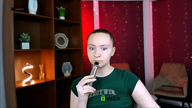 mila glow1 online show from 2, 12, 2025