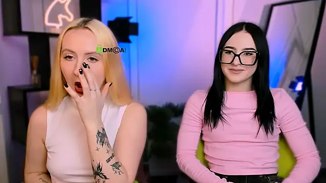 mila glow1 online show from 31, 1, 2026