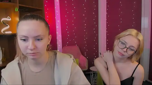 mila glow1 online show from 10, 11, 2025