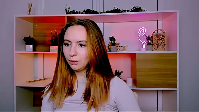 mila glow1 online show from 7, 11, 2025