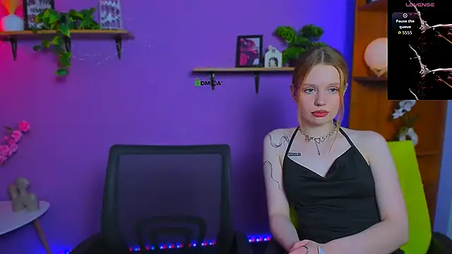 mila glow1 online show from 17, 5, 2026
