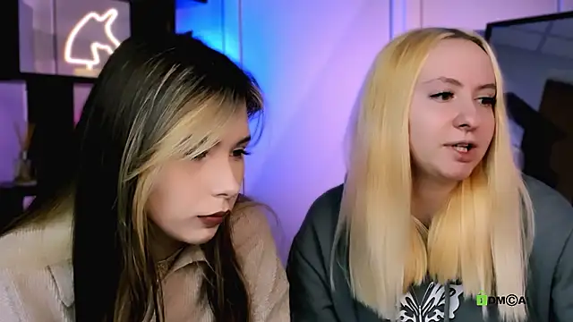 mila glow1 online show from 18, 1, 2026