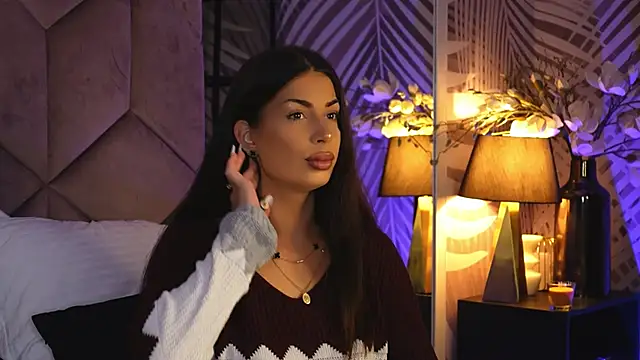 EvaRhea online show from 4, 11, 2025