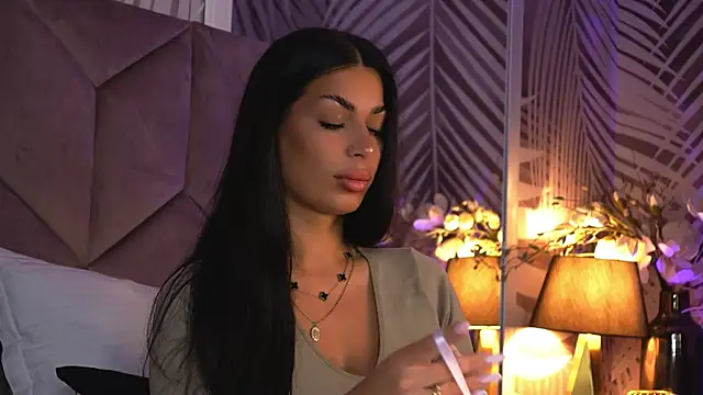 EvaRhea online show from 4, 3, 2026