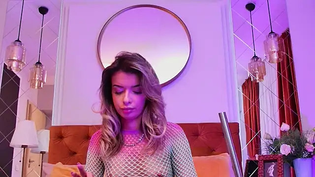 LollyShine online show from 28, 11, 2025