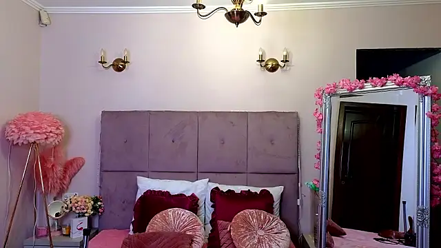 Snapshot of Nicole_Bond chatting on 1, 3, 2026 Nicole Bond online show from 1, 3, 2026