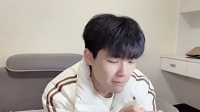 xiaoyang5200 online show from 18, 12, 2025