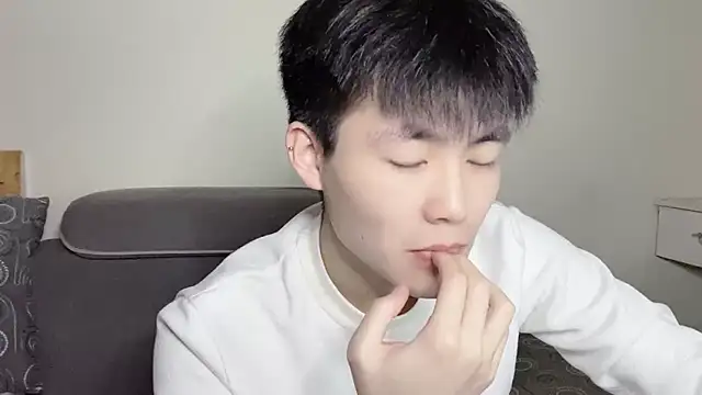 xiaoyang5200 online show from 3, 11, 2025