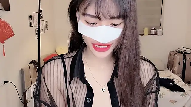 MaiLiiil online show from 14, 10, 2025