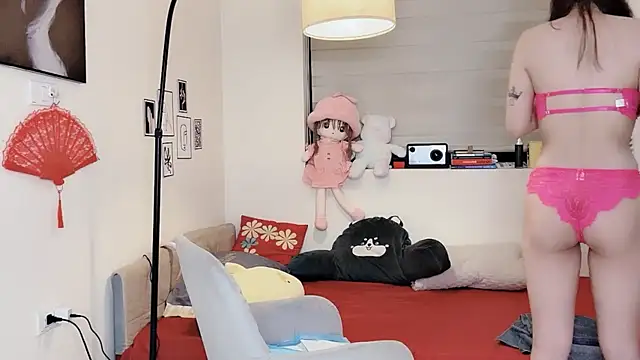 MaiLiiil online show from 30, 10, 2025