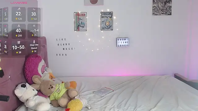 Laramucci online show from 10, 11, 2025