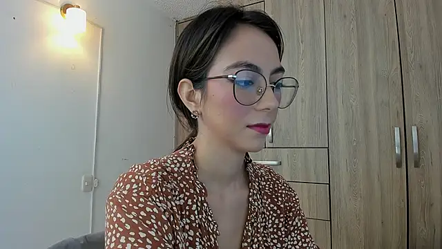 horny adiction online show from 18, 9, 2025