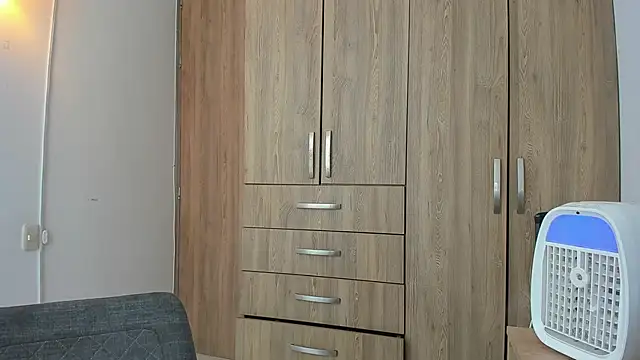 horny adiction online show from 17, 2, 2026