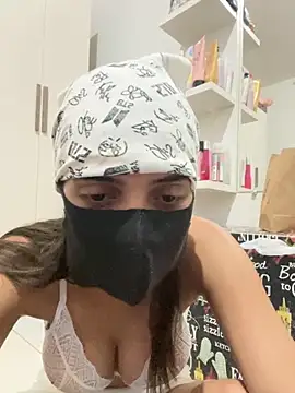 Bandidasexy22 online show from 11, 10, 2025