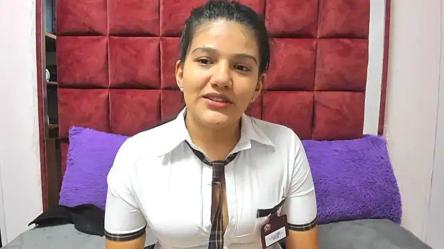 AANGELADIAZZ online show from 4, 11, 2025