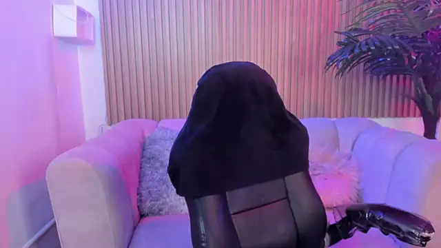 Jenny Wolridge  online show from 2, 11, 2025