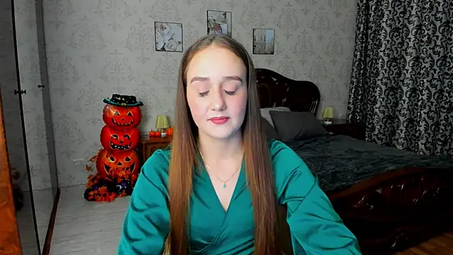 SabrinaCandi online show from 4, 11, 2025