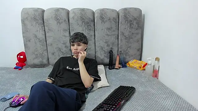 Bruno Cruzz online show from 7, 5, 2026