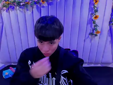 Bruno Cruzz online show from 17, 10, 2025