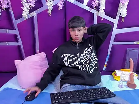 Bruno Cruzz online show from 23, 11, 2025