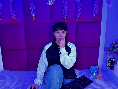 Bruno Cruzz online show from 5, 10, 2025