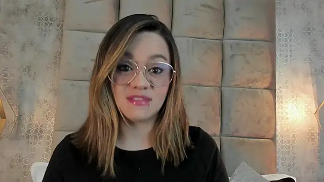 Sky Junne online show from 22, 12, 2025