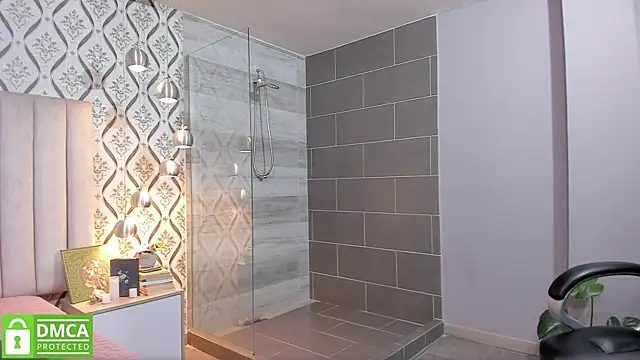 Sky Junne online show from 23, 9, 2025