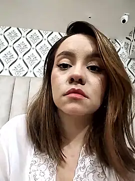 Sky Junne online show from 18, 9, 2025